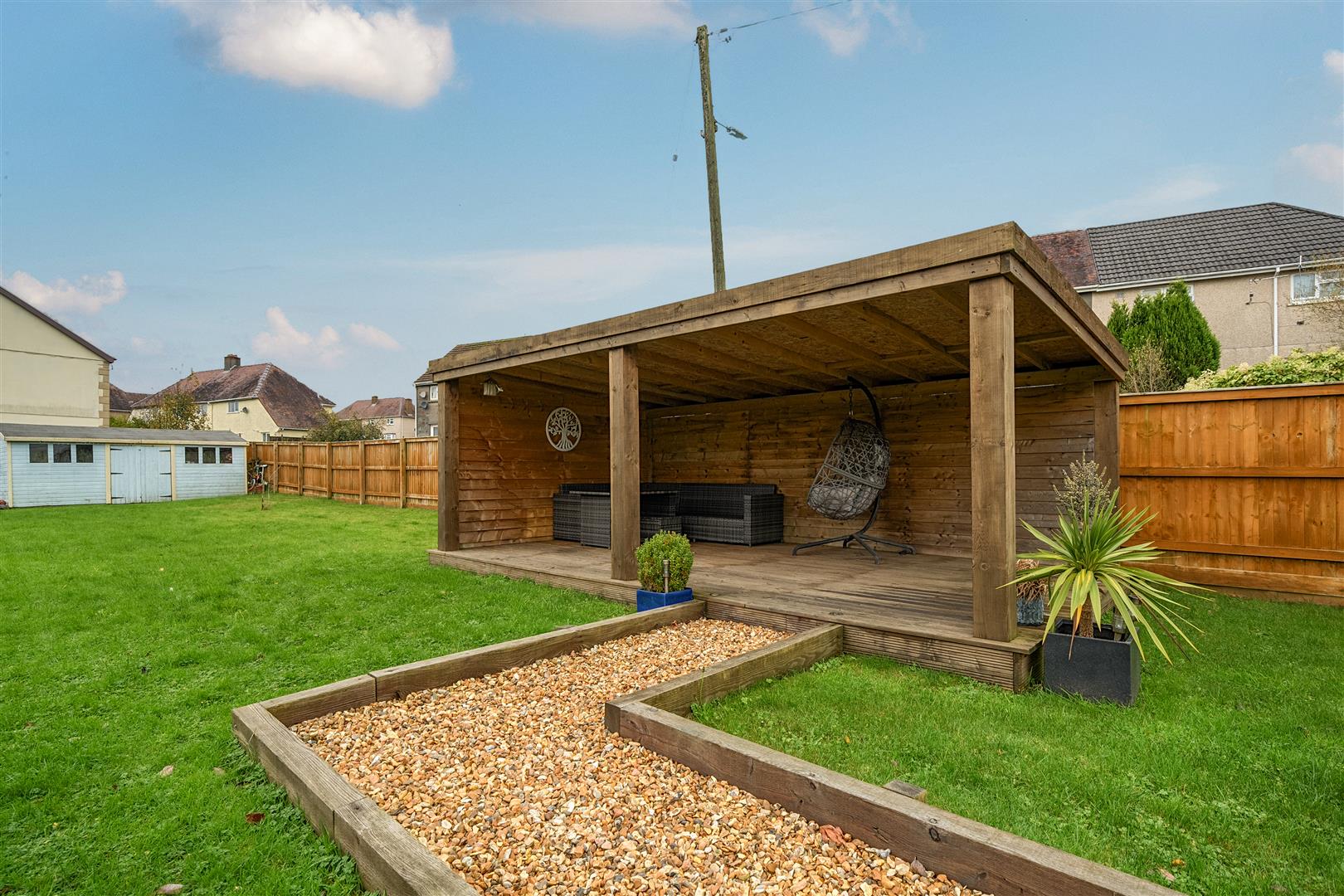 Heol Y Meinciau, Pontyates, Llanelli, SA15 5SE